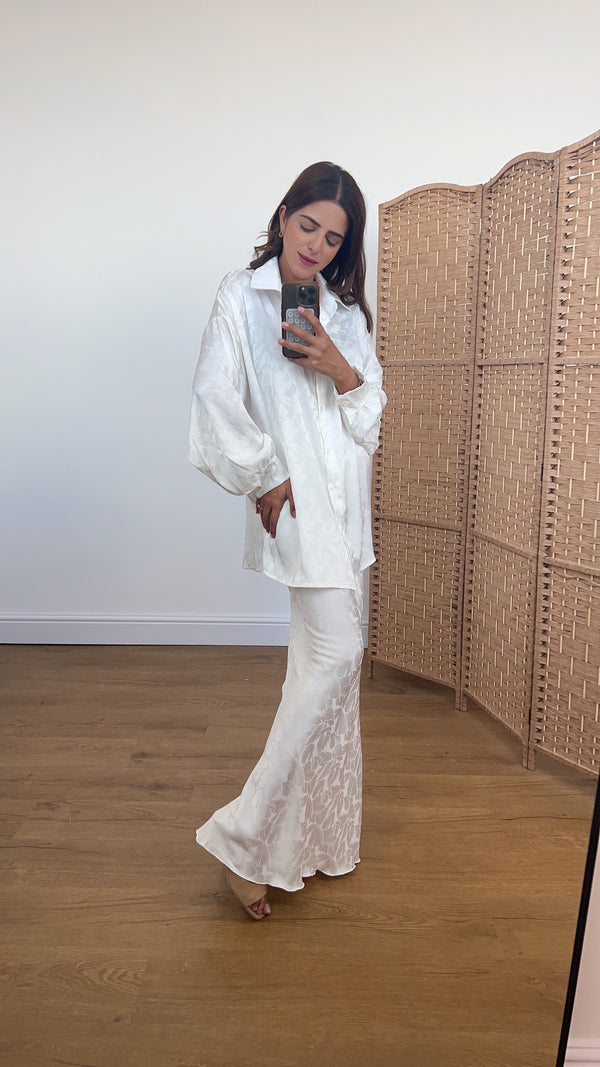 Lara two piece in white
