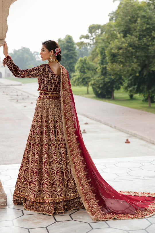 Afrozeh Embroidered velvet 3 piece suit HAYAL Clothingam